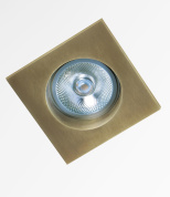 встраиваемый потолочный светильник квадратной формы с утопленным источником света