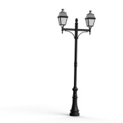 уличный фонарный столб с двумя плафонами и черным корпусом