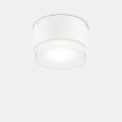 уличный потолочный светильник белого цвета с матовым рассеивателем