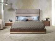 Original lifestyle Двуспальная кровать с высоким изголовьем Carpanelli