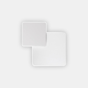 настенный светильник белого цвета с квадратными перекрывающимися панелями