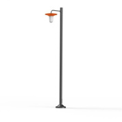 фонарный столб с плафоном оранжевого цвета