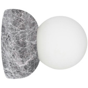 настенно-потолочный светильник с шаровым плафоном и серым каменным основанием