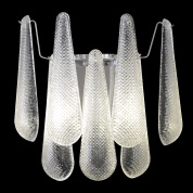 настенное бра с двумя плафонами из рельефного стекла на хромированной основе