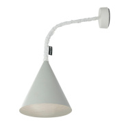 настенный светильник с коническим абажуром и светлым отражателем