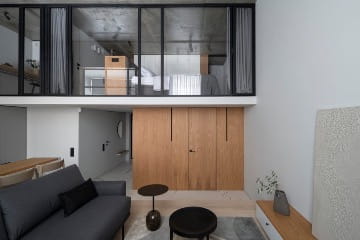 Проект двухуровневой квартиры c бетонным потолком от студии дизайна Zeworkroom - 1