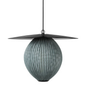 подвесной светильник сферической формы серого оттенка