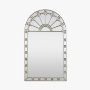 настенное зеркало с арочным верхом и декоративными вставками