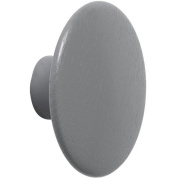 03204 Muuto Dots настенный деревянный крючок темно серый диаметром 6.5 см
