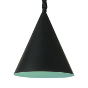 подвесной светильник с удлинённым коническим абажуром и мягким рассеянным светом