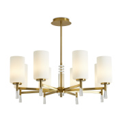 люстра с восемью плафонами из матового стекла на латунном основании