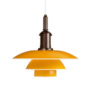 подвесной светильник с трёхъярусным плафоном жёлтого цвета