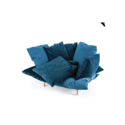 диван с модульной конструкцией и объёмной посадкой