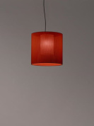 подвесной светильник с красным плафоном из акрилата цилиндрической формы
