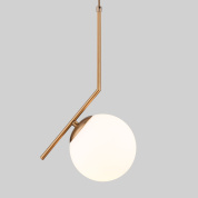 подвесной светильник с шарообразным матовым стеклянным плафоном на изогнутой штанге