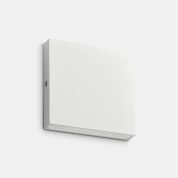 настенный светильник прямоугольной формы с плоским корпусом