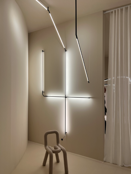 Миланская выставка Euroluce 2023 — фото 17