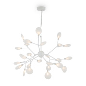 подвесной светильник с разветвленной конструкцией и белыми плафонами в виде капель