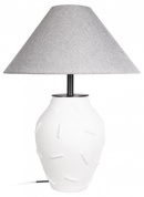 настольная лампа с фигурным керамическим основанием и серым абажуром