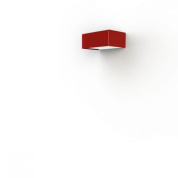 уличный настенный светильник квадратной формы красного цвета