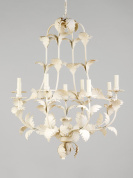 подвесная люстра с листьями цвета слоновой кости в классическом стиле