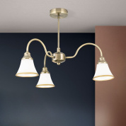 потолочный светильник с тремя коническими плафонами на патинированных изогнутых кронштейнах