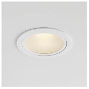 встраиваемый потолочный светильник с белым ободом и мягким светорассеиванием