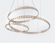 подвесная люстра с несколькими кольцевыми световыми элементами и многоуровневой композицией