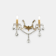 настенный светильник с двумя рожками и хрустальными подвесками на латунном основании