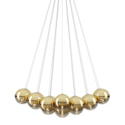 дизайнерская люстра с золотыми элементами из стекла