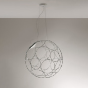 люстра с полупрозрачными шарами и металлическим каркасом
