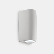 уличный настенный светильник серого цвета с корпусом прямоугольной формы