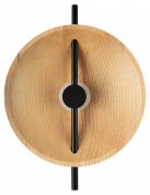 настенный светильник из дерева с круглым корпусом