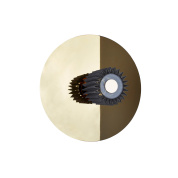 настенный светильник с металлическим диском комбинированного оттенка золота и серебра