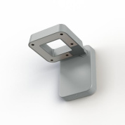 настенное бра с квадратным корпусом и серым рассеивателем