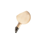 настенный светильник с полусферическим абажуром янтарного стекла