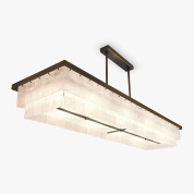 прямоугольная люстра с рядами прозрачных подвесных элементов на металлическом каркасе