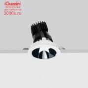 N084 Reflex iGuzzini adjustable luminaire - Ø 125 mm - warm white - flood optic - frame
