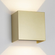 настенный светильник квадратного сечения с мягким отраженным свечением