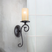 одноламповое настенное бра с металлическим кованым держателем и имитацией свечи