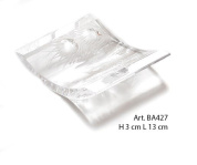 мыльница из прозрачного стекла с изогнутой рельефной формой