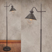 торшер с металлическим купольным плафоном в винтажной стилистике