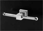 настенный держатель для полотенца с короткой хромированной перекладиной