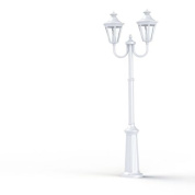 уличный фонарный столб с тремя плафонами белого цвета