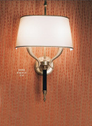 настенное бра с двумя плафонами и позолоченной основой