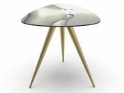 Seletti wears Toiletpaper Треугольный журнальный столик со столешницей из МДФ и металлическими ножками. Seletti 17180