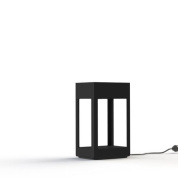 торшер чёрного цвета с алюминиевым корпусом и квадратным основанием