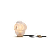 настольный светильник с прозрачным плафоном из выдувного стекла округлой формы