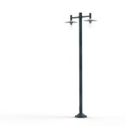 двойной уличный фонарь на тёмно-зелёном столбе