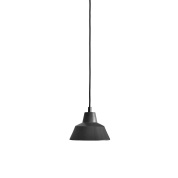 W1 002MB Vrkstedslampe Made By Hand Подвес с матовым чёрным плафоном, минималистичная форма